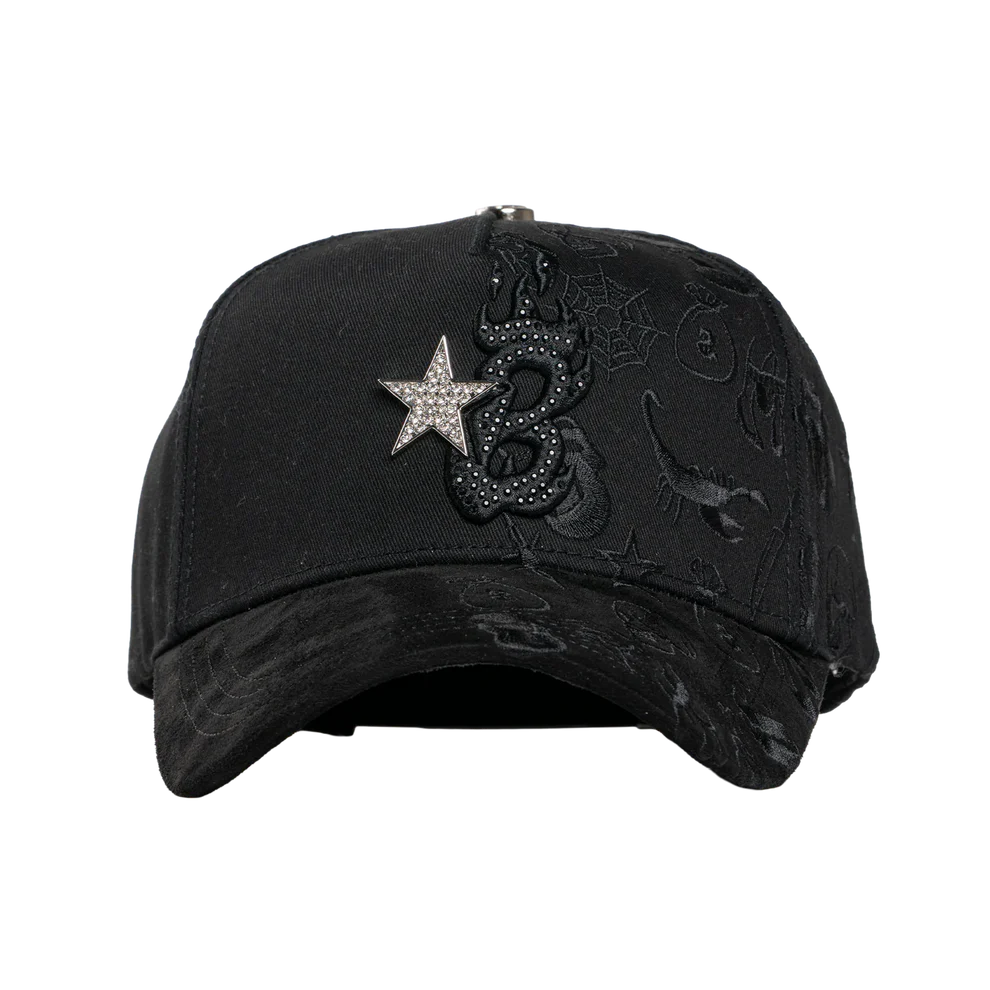 vista frontal con pin y bordado b star graffiti barbas hats