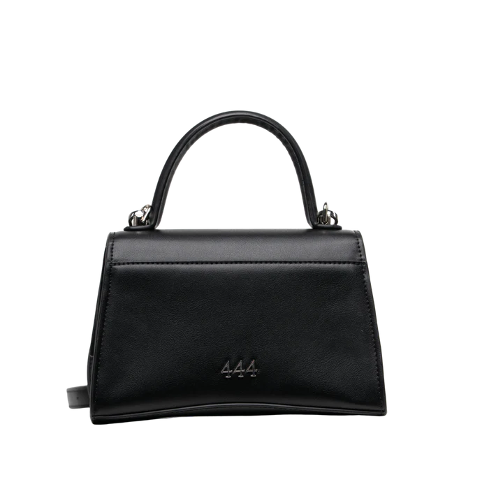 vista trasera de bolsa 001 negra en piel de la linea barbas hats