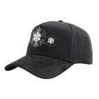 gorra platinum snowflakes con pin frontal vista angular