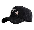 vista angular izquierda con pines gorra rockstar